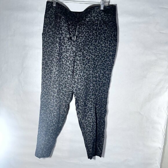 Ann Taylor Satin Black Leopard Print Ankle Pants Size 10 EUC - Picture 4 of 8
